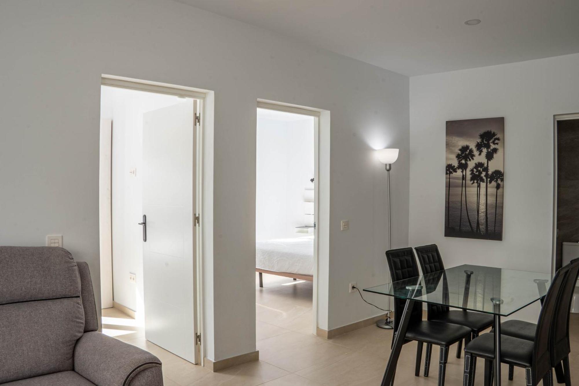 Kiposhi Beach Apartments Punta Mujeres Арія Екстер'єр фото