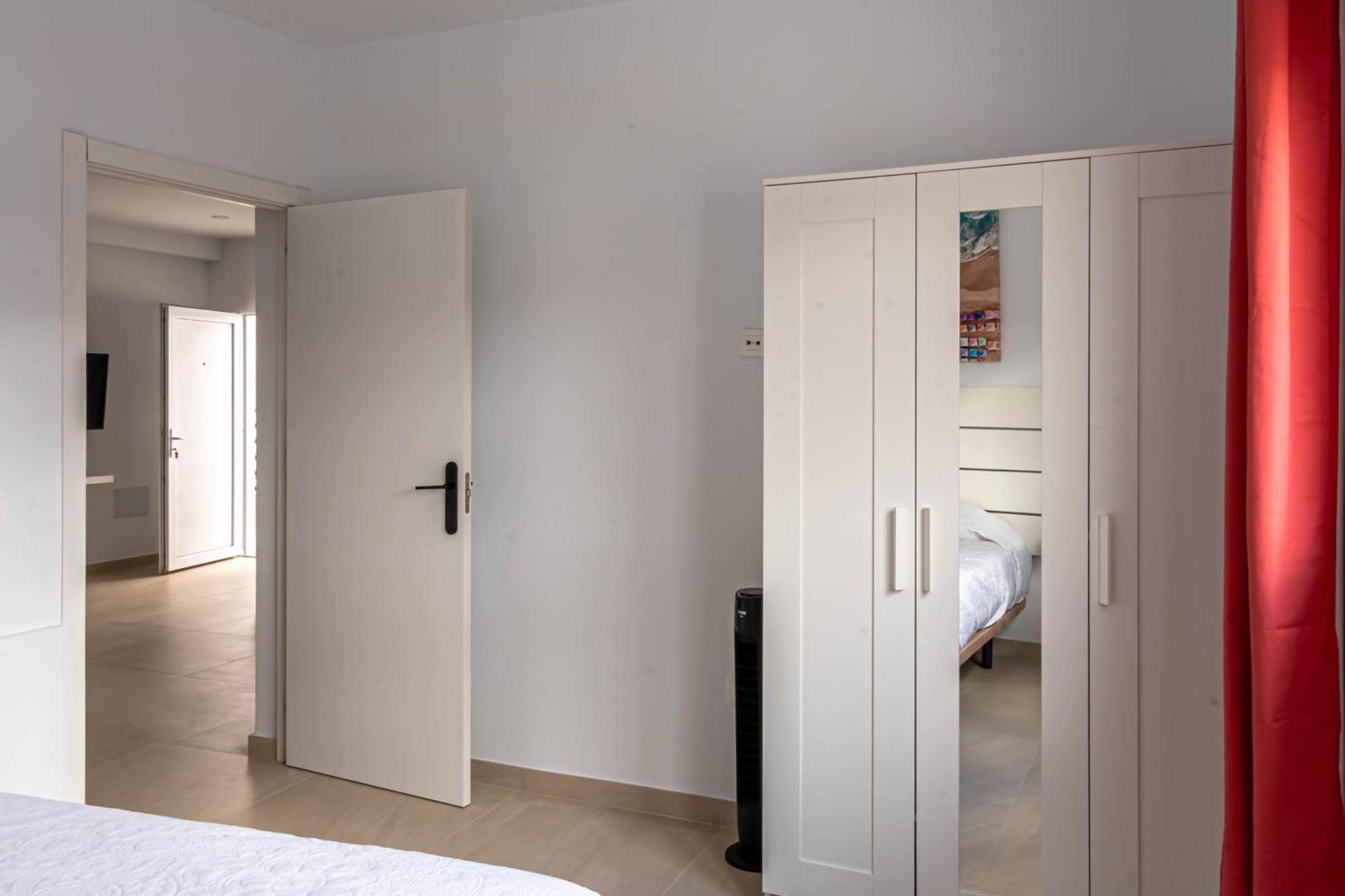 Kiposhi Beach Apartments Punta Mujeres Арія Екстер'єр фото