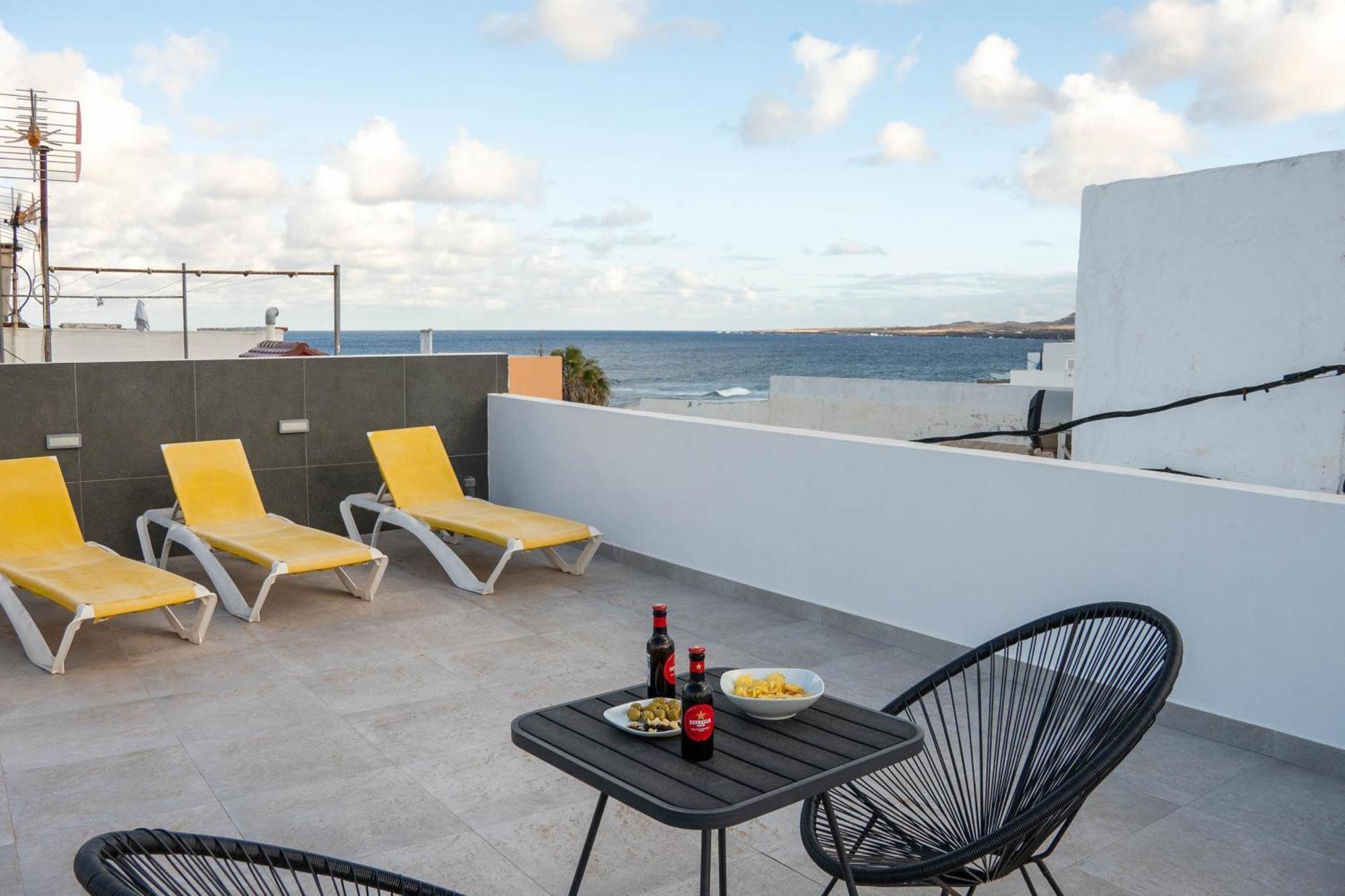 Kiposhi Beach Apartments Punta Mujeres Арія Екстер'єр фото
