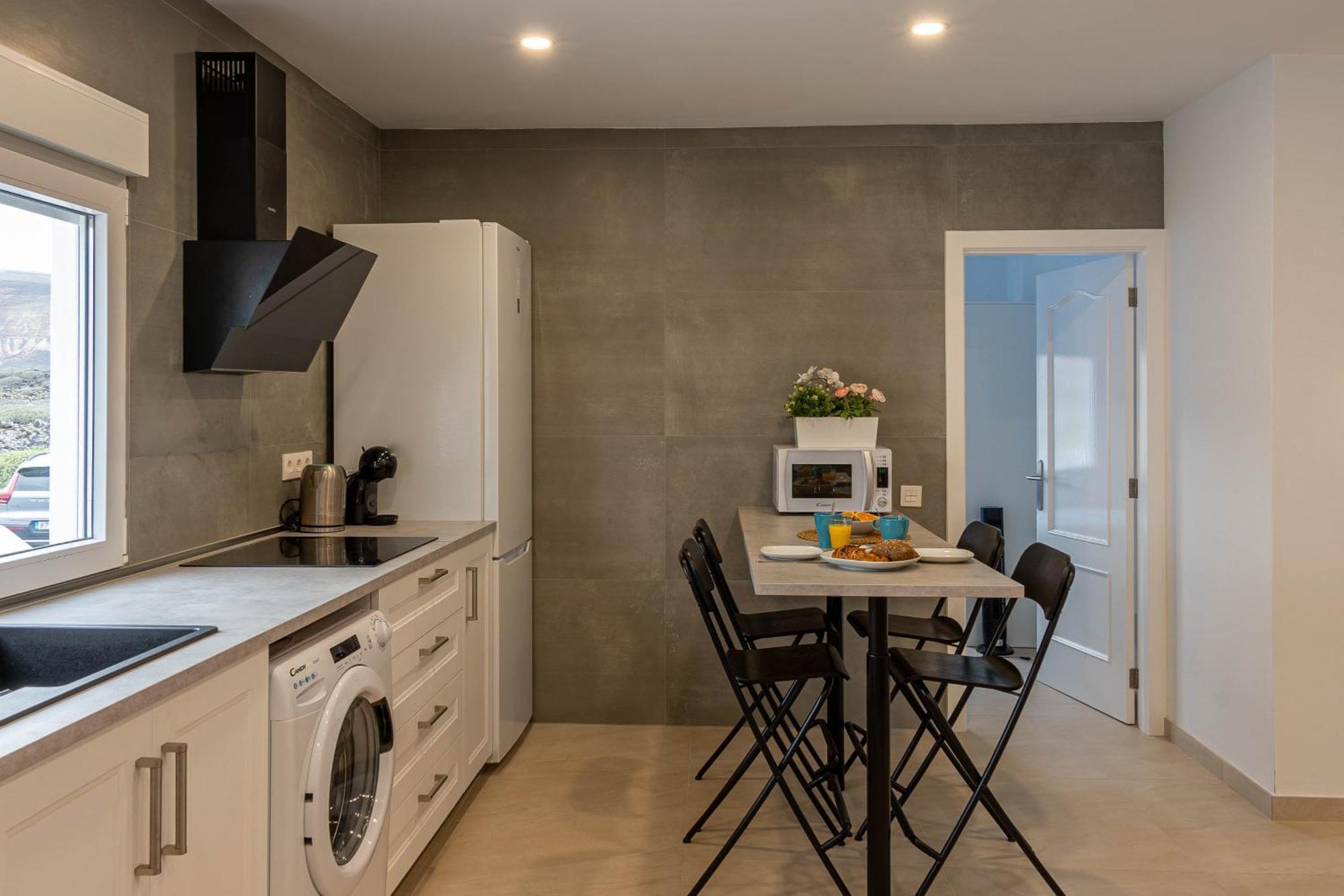 Kiposhi Beach Apartments Punta Mujeres Арія Екстер'єр фото