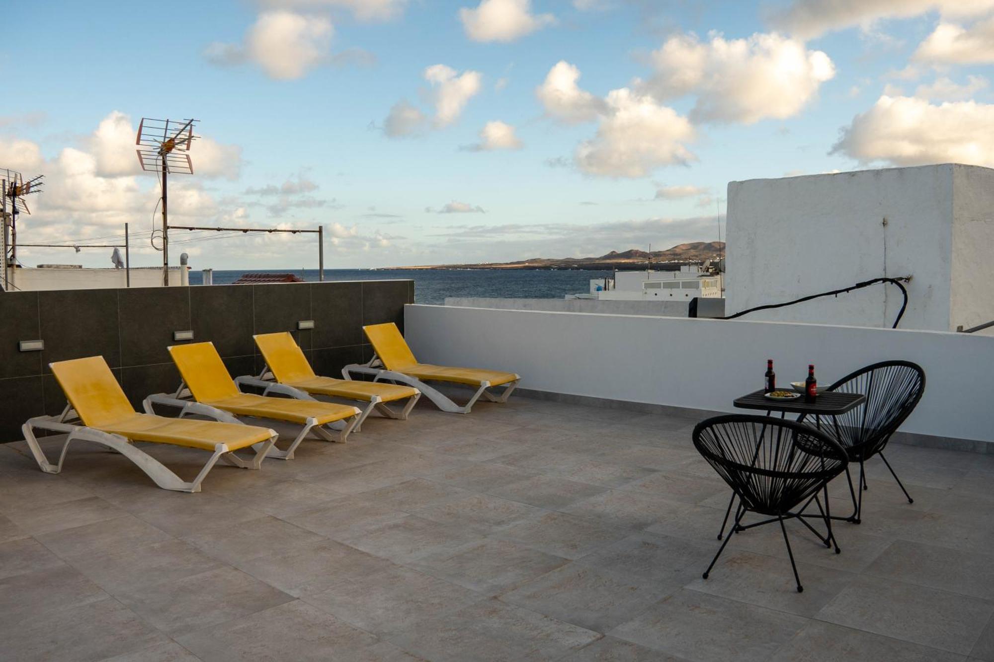 Kiposhi Beach Apartments Punta Mujeres Арія Екстер'єр фото